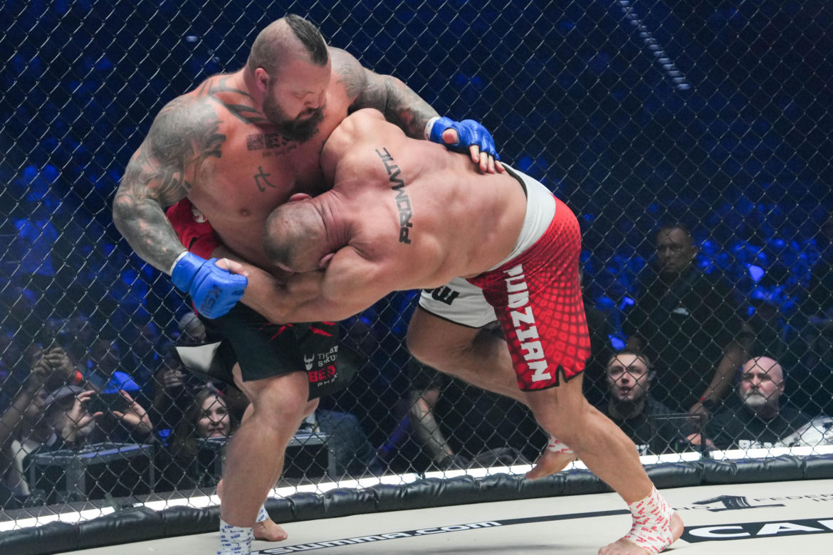 Mariusz Pudzianowski vs Eddie Hall