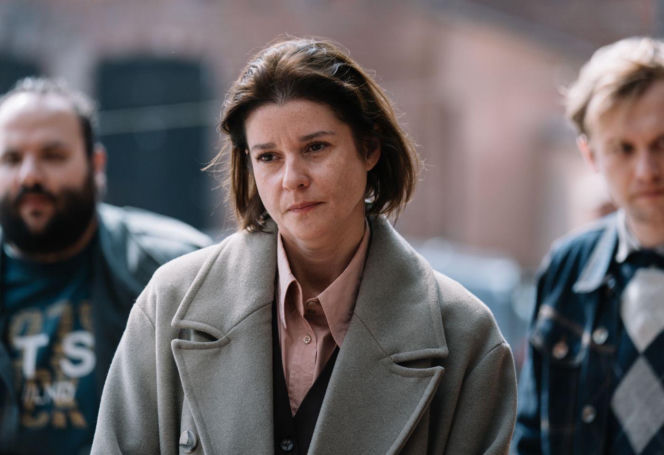 "Profilerka" sezon 2 - odcinek 13 streszczenie. Tomek dokonuje przełomowego odkrycia: w noc zabójstwa pod firmą Maxa widziano samochód Roberta