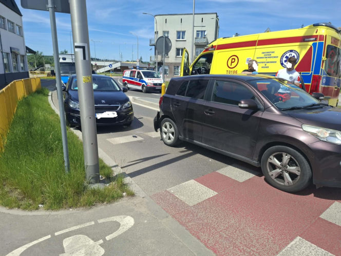 Wypadek na Hutniczej w Starachowicach. Są poszkodowani