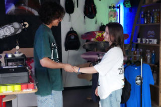 Barwy szczęścia, odcinek 3288: Romeo w końcu wyzna Ewie, że się zakochał. Odpowiedź mocno go zaskoczy - ZDJĘCIA