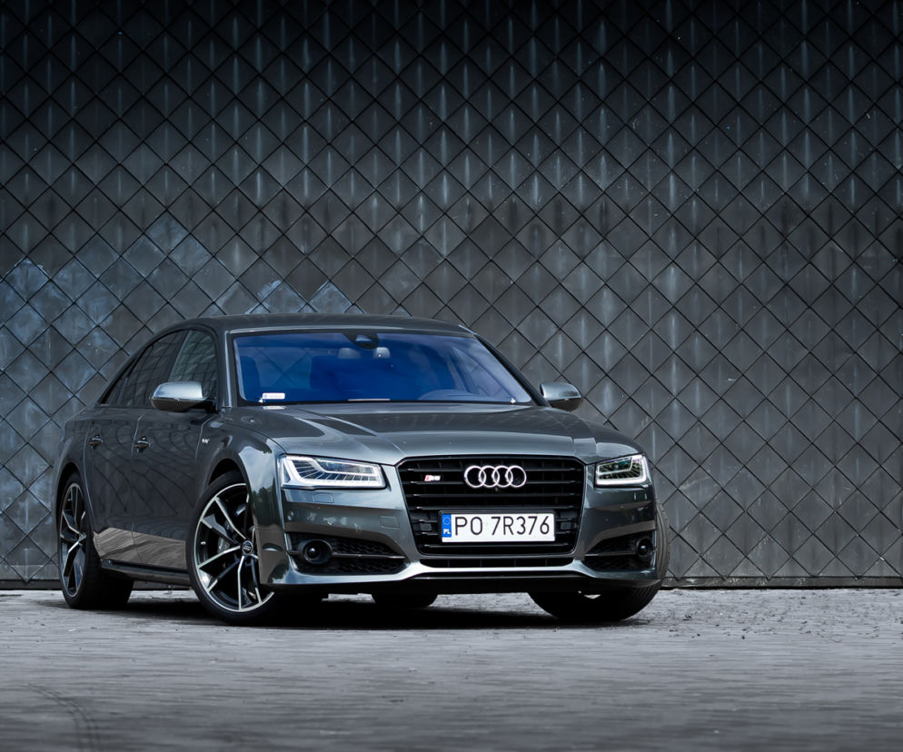 Audi S8 plus 4.0 V8 TFSI quattro