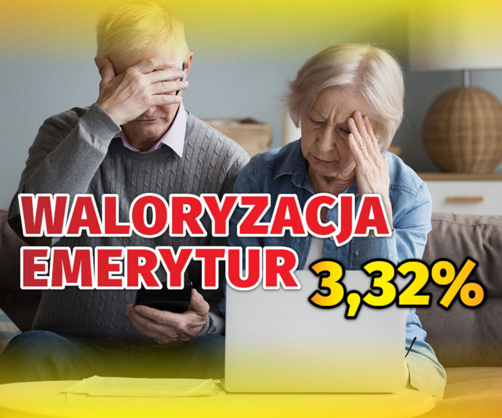 Para seniorów z zatroskanymi minami, mężczyzna trzyma telefon, kobieta patrzy na laptopa. Napis WALORYZACJA EMERYTUR 3,32% na tle pomarańczowej ramki. Spadek waloryzacji świadczeń dla emerytów, o czym przeczytasz na Super Biznes.