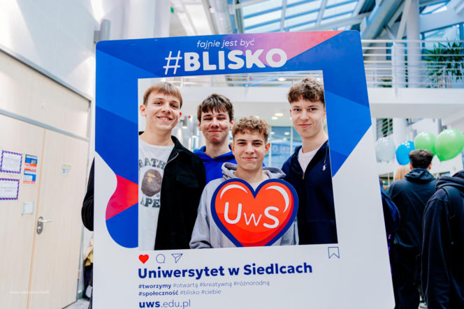 Tłumy młodych ludzi na kampusie. Dzień Otwarty 2025 na Uniwersytecie w Siedlcach za nami