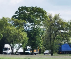 Pogrom wśród piratów drogowych na dk 71! 24 wykroczenia w trzy godziny. Policjanci użyli drona