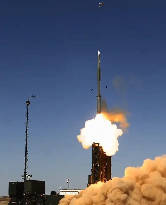 Słowacja wzmacnia obronę. Izraelska bateria Barak MX już w kraju