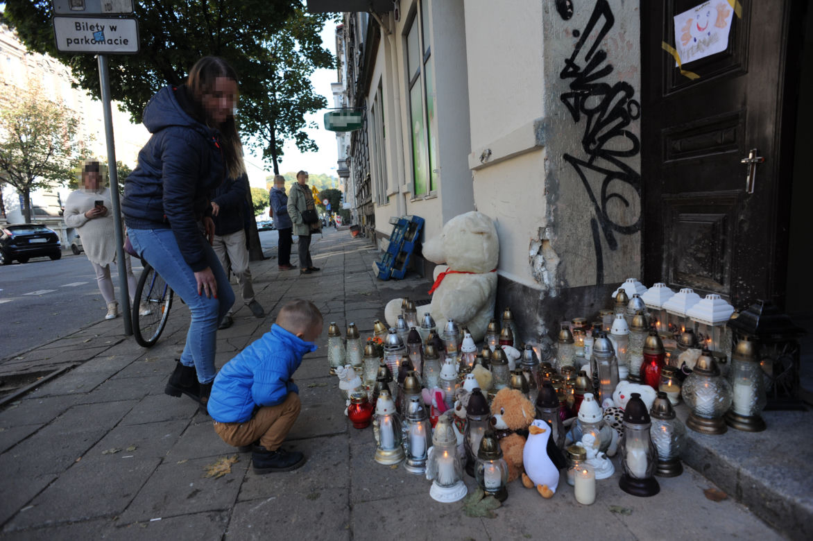 Najpiękniejsze pomniki pośmiertne. Te tragedie wstrząsnęły całym krajem