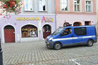 Potwór zgnije w więzieniu