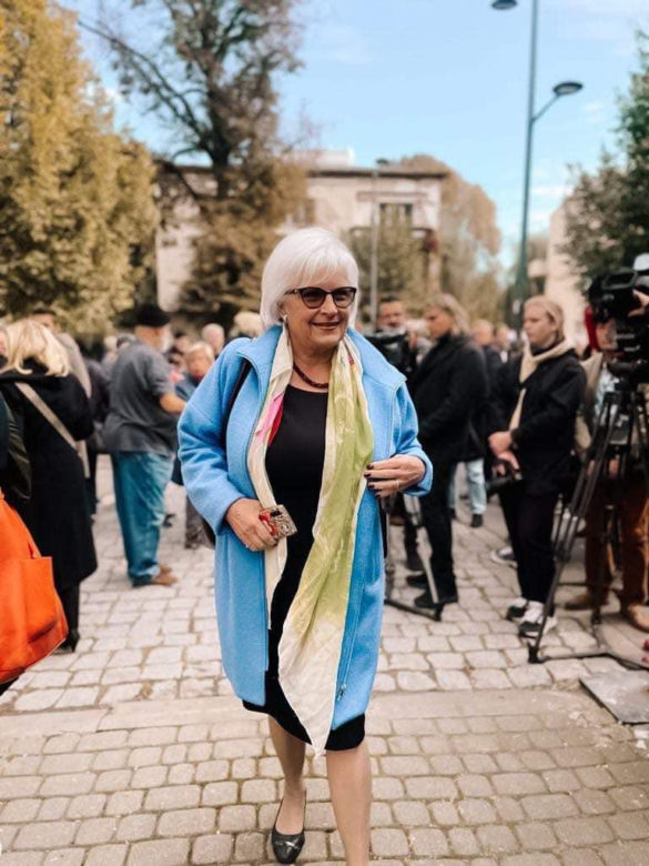 Na Saskiej Kępie pojawił się nowy mural. Agnieszki Osieckiej doczekała się upamiętnienia 