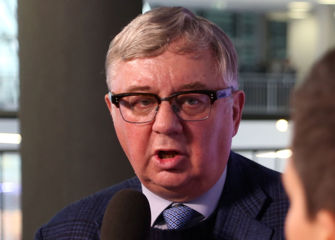 Janusz Filipiak o stażystach