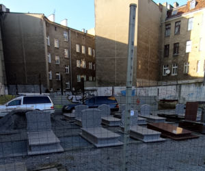 Wystawa nagrobków w centrum Szczecina