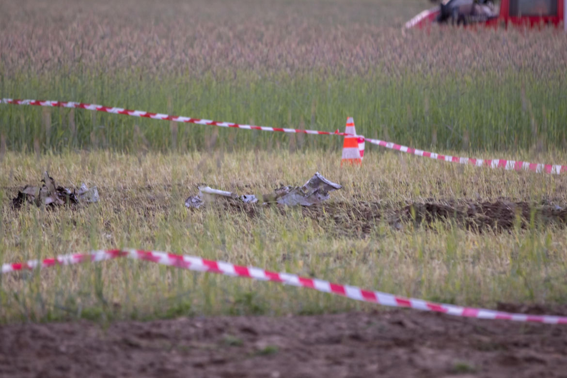 Katastrofa lotnicza w Rębielicach Królewskich. Rozbiła się awionetka, dwie osoby nie żyją 