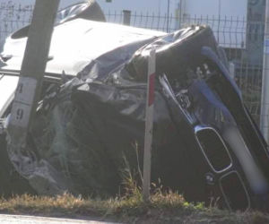 Policjanci dachowali nieznakowanym BMW! Dwóch funkcjonariuszy w szpitalu