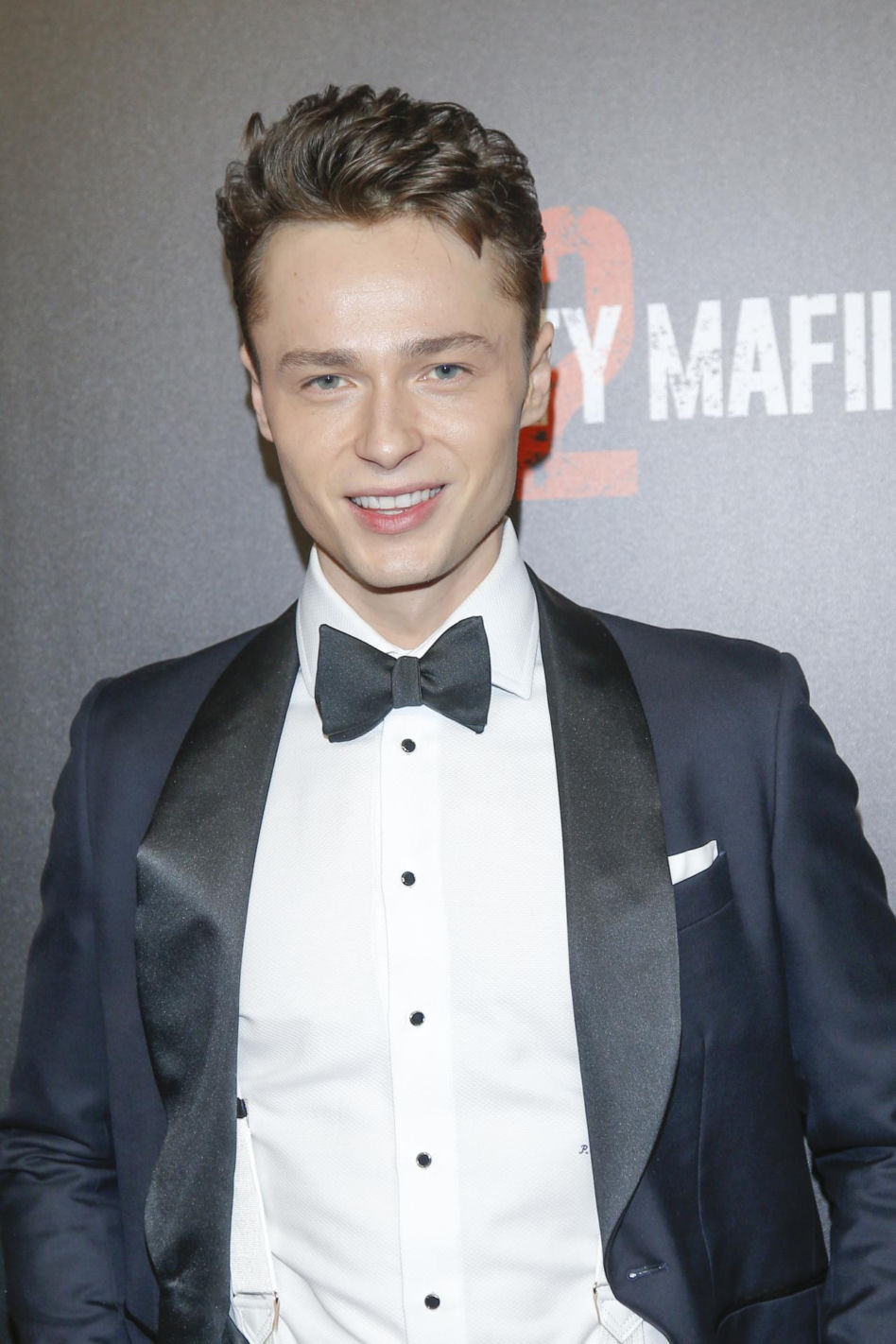 Tak przez lata zmieniał się Patryk Pniewski. Zaczynał jako idol nastolatek w "Pierwszej miłości"