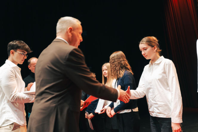 Najzdolniejsi uczniowie odebrali stypendia Prezydenta Miasta Siedlce