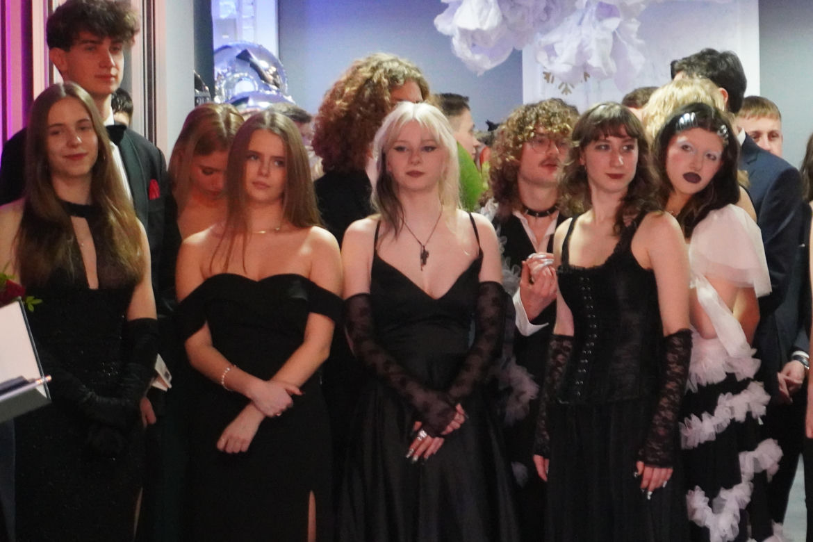 Studniówka 2024 w XVI LO w Poznaniu