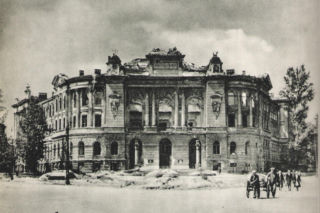 Sekret Politechniki Warszawskiej. Jeden detal sprawił, że przetrwał wojenną pożogę.