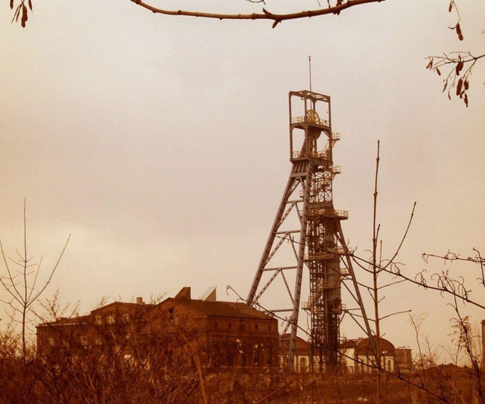 Kiedyś górnicy, dziś tłumy klientów. Tak zmieniało się serce Katowic