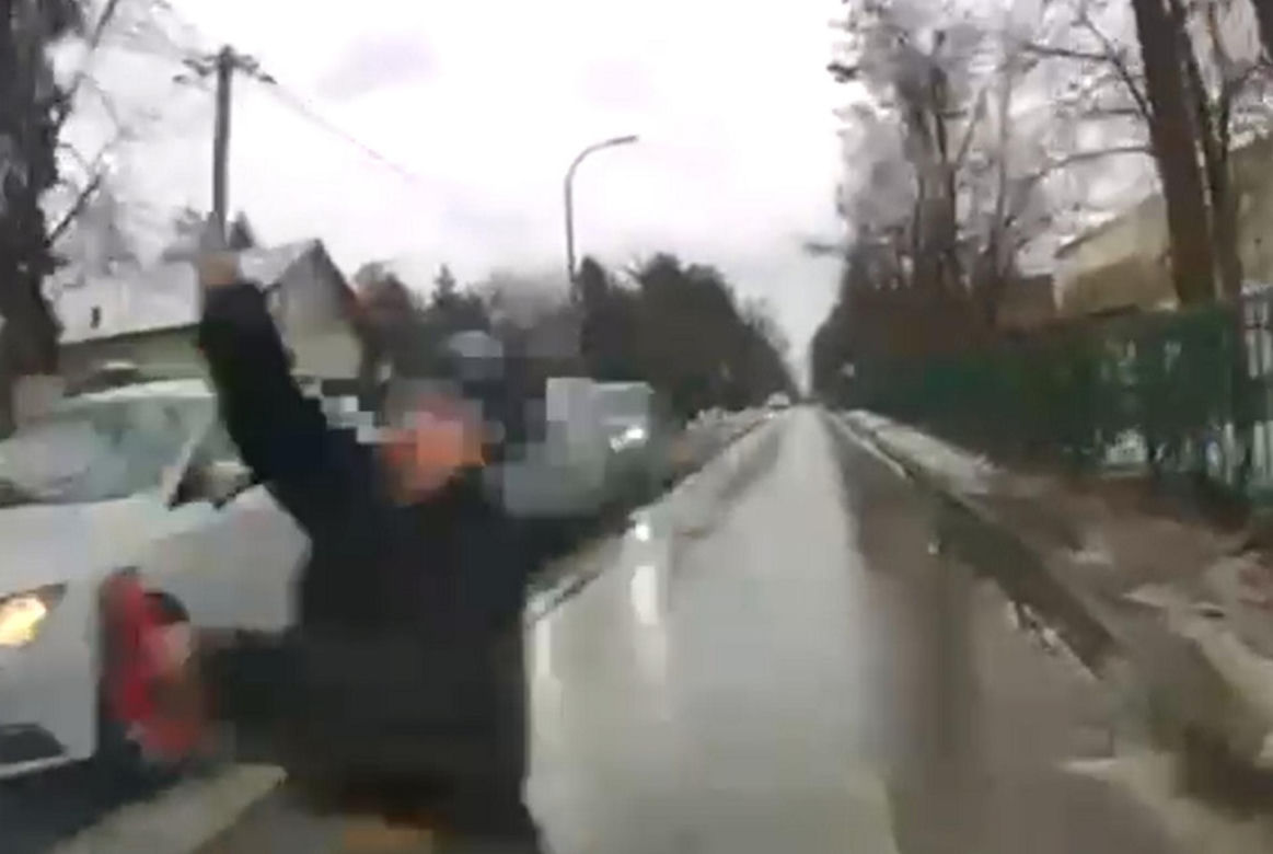 "Dziecko potrąciłam". Policja pokazała szokujące nagranie z Piaseczna