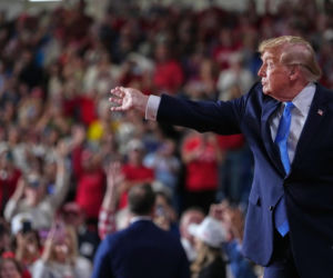 Trump nagle zaczął mówić o pupie! Nie krył zachwytu
