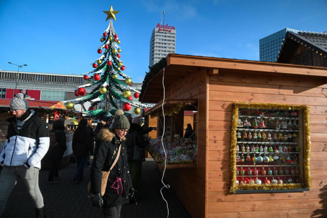 Jarmark Warszawski 2025. Co można znaleźć na stoiskach? Będą otwarte do 1 stycznia [ZDJĘCIA]