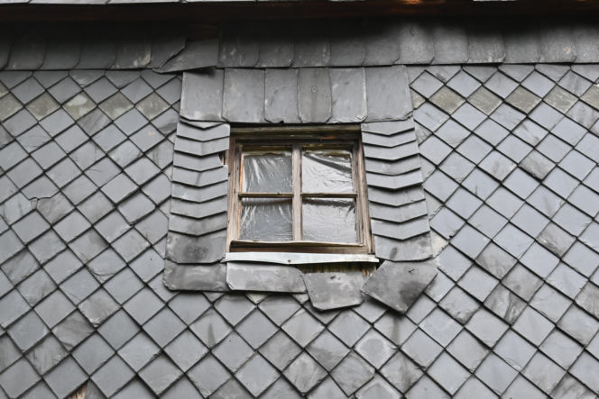 Przysłupowy dom w Twardocicach w czasie remontu