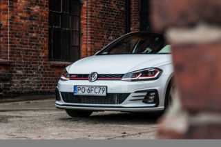 Volkswagen Golf 2.0 TSI GTI Performance 245 KM