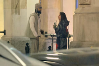 Malik Montana i Young Leosia przyłapani razem. Tak spędzali noc na mieście [ZDJĘCIA]