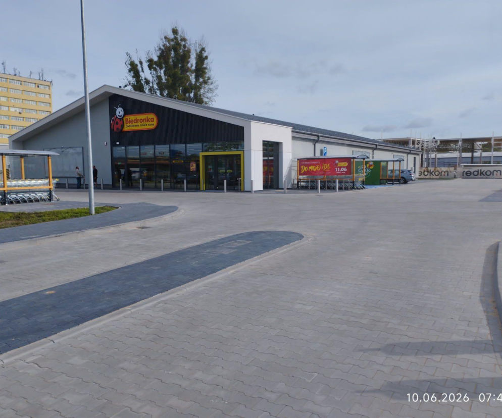Rośnie nowy park handlowy. Otwarcie pierwszego sklepu. Biedronka przygotowała prezenty dla klientów
