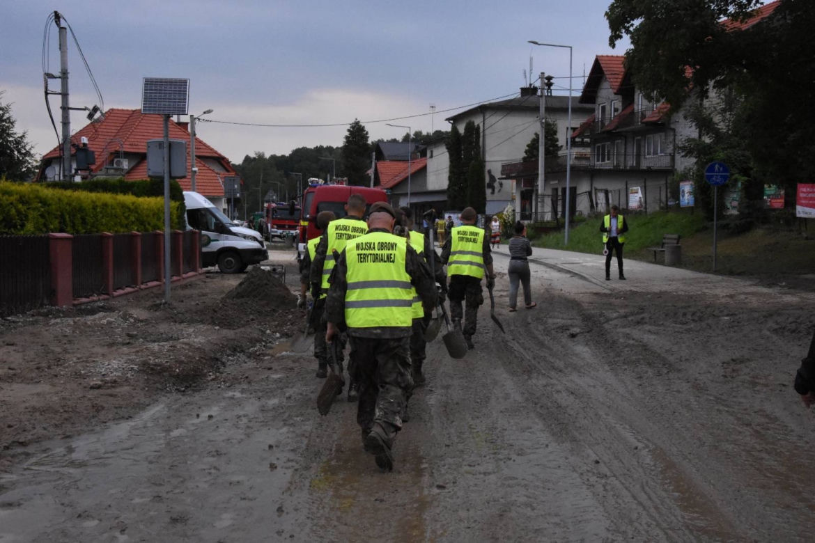 Głogoczów i Krzyszkowice pod wodą! Premier Morawiecki odwiedził zniszczoną gminę