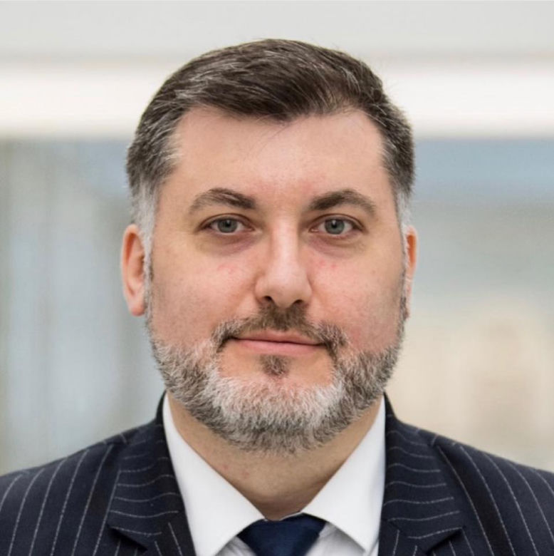Ci politycy pokonali koronawirusa