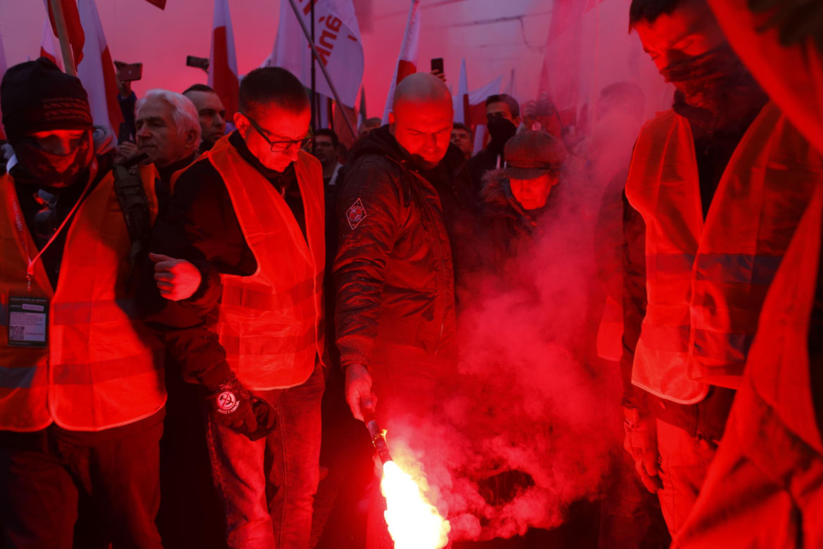Marsz Niepodległości 2023 Warszawa. ZDJĘCIA. Tak stolica wygląda 11 listopada! GALERIA cz. 2