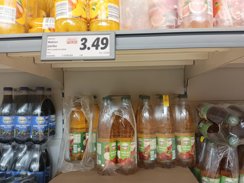 Porównaliśmy ceny w polskim i niemieckim markecie. Gdzie zarobimy tańsze zakupy na Wielkanoc? 