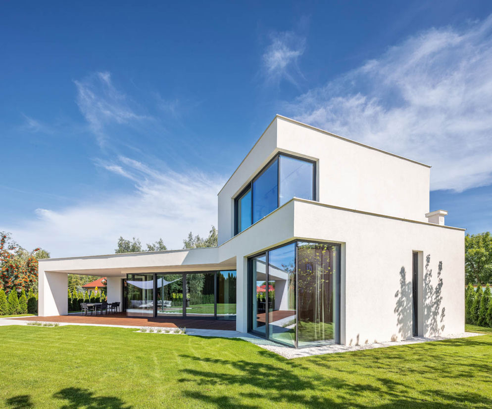 Manifestacyjnie nowoczesny dom w nienowoczesnej dzielnicy. ANTA Architekci