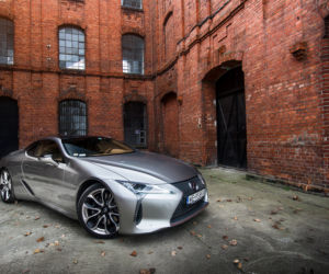 Lexus LC500h 3.5 V6 359 KM Superturismo