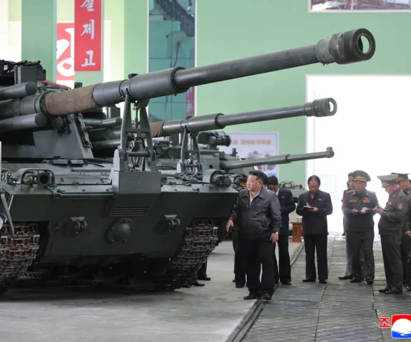 Korea Północna prezentuje broń zdolną uderzyć w stolicę Południa. Czy Seul jest na celowniku?