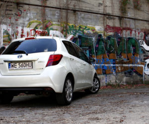 Toyota Yaris Hybrid lifting 2014
