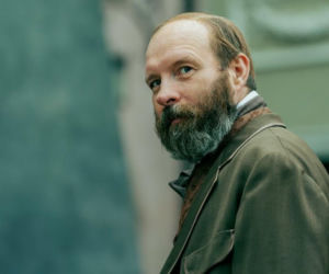 Nowe ujęcia z Lalki Netfliksa