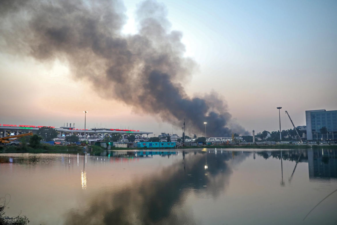 Na lotnisku w Dhace, stolicy Bangladeszu, doszło do pożaru