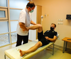 Mateusz Praszelik na testach medycznych w Śląsku Wrocław