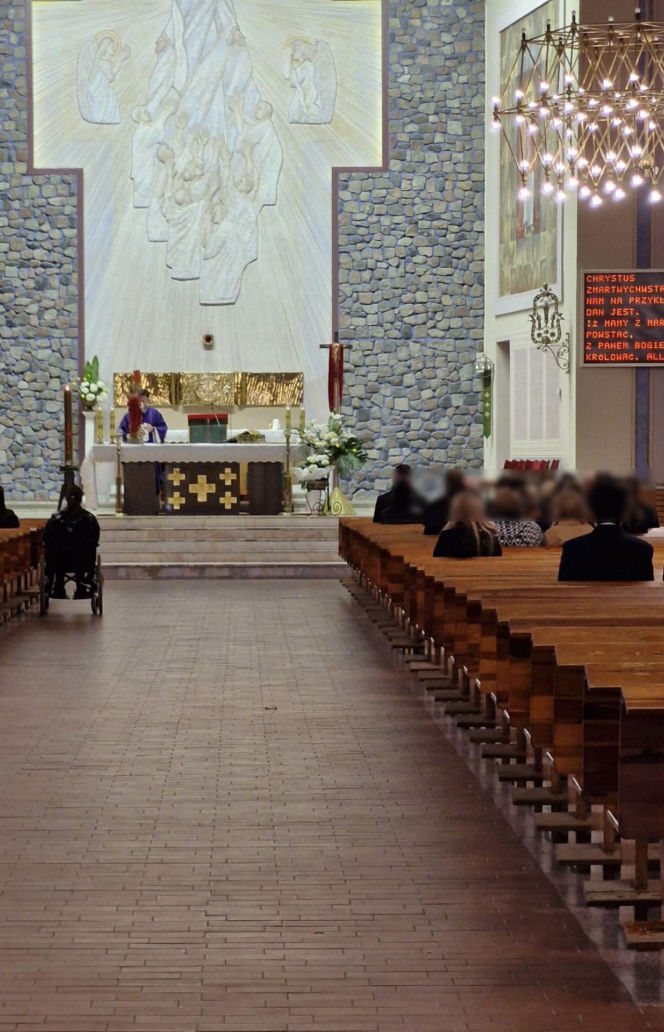 Pogrzeb 4-letniego Szymka. Chłopczyk wypadł z balkonu w Bydgoszczy