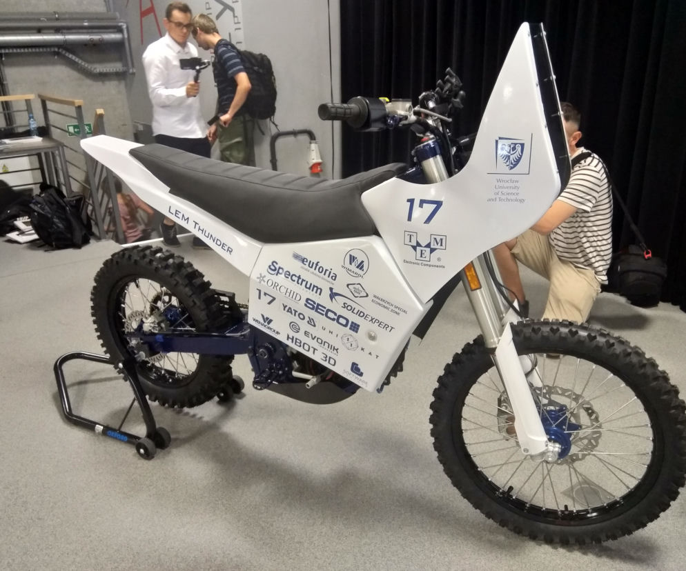 Wrocławscy studenci ruszają na podbój Rajdu Dakar! Zbudowali nowy motocykl
