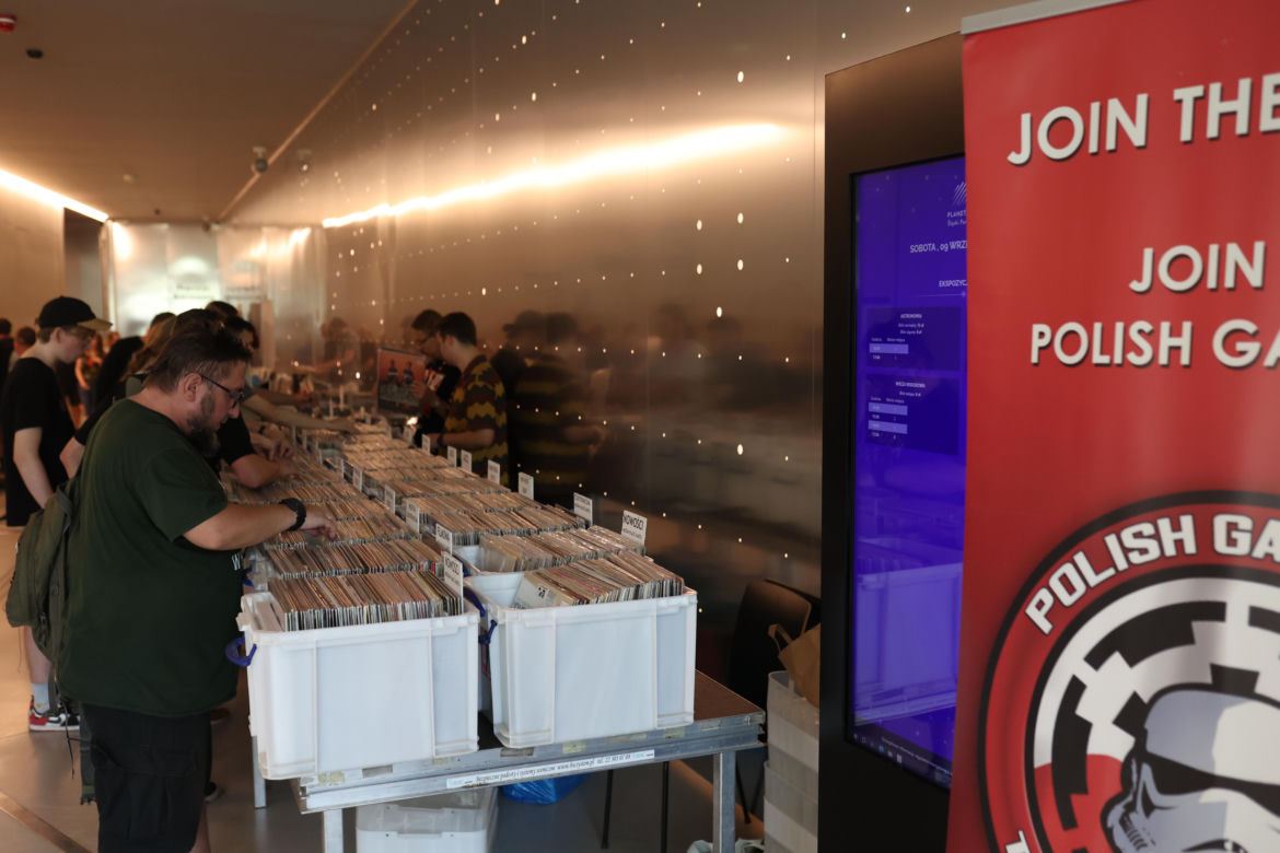 Vinyl Festival 2023 w Chorzowie. Coś dla miłośników winyli i kosmosu 