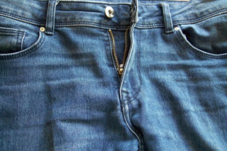 70-latek obnażał się przed 10-letnią dziewczynką. Bezwstydnik zatrzymany