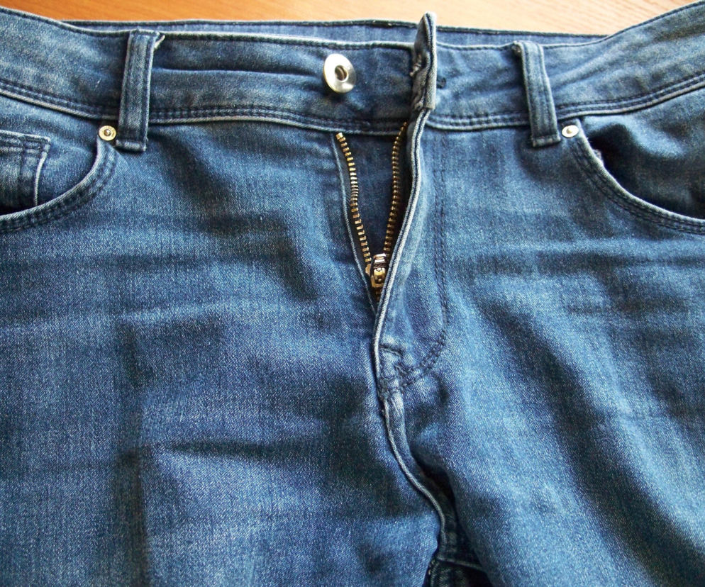 70-latek obnażał się przed 10-letnią dziewczynką. Bezwstydnik zatrzymany