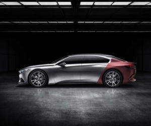 Peugeot Exalt: szałowe 4-drzwiowe coupe 