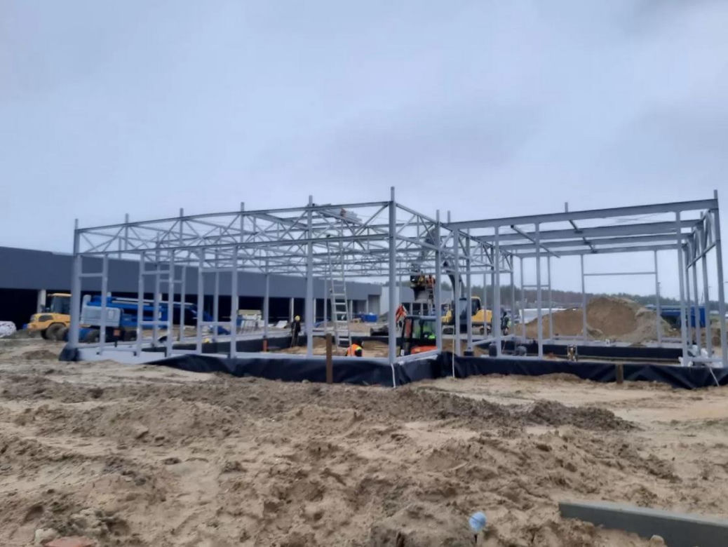 Nowy park handlowy przy ul. Sielskiej w Olsztynie rośnie w oczach [ZDJĘCIA]