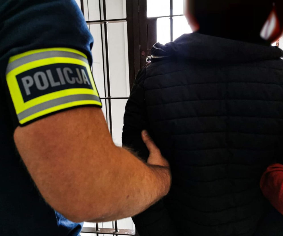 Przyszli sprawdzić liczniki. Zabrali pieniądze i biżuterię