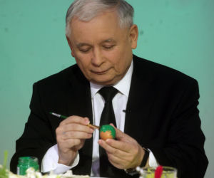 Prezes Jarosław Kaczyński malował PiSanki