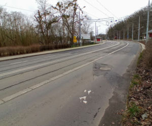 Nieaktualne oznakowanie zniknęło z ulicy Arkońskiej