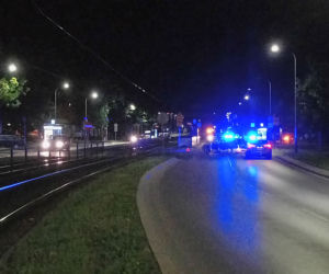 Koszmarny wypadek w Krakowie. Wbiegł wprost pod BMW, zginął na miejscu